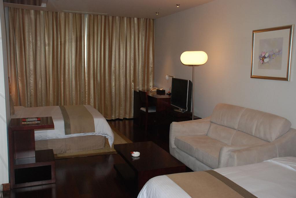 Ramada Plaza Shanghai Gateway Room photo