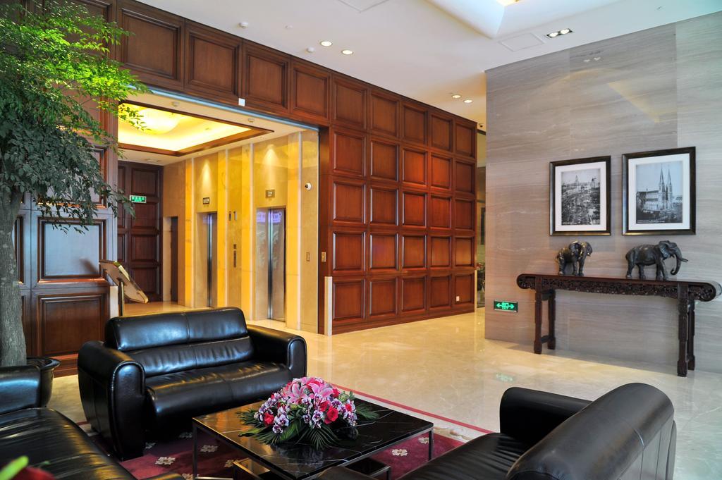 Ramada Plaza Shanghai Gateway Exterior photo